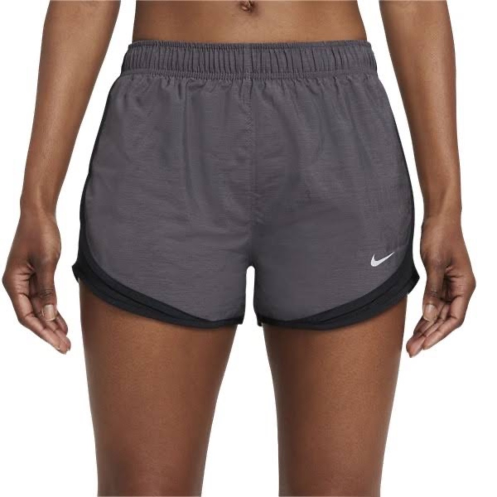Nike Women's Tempo Fashion Shorts